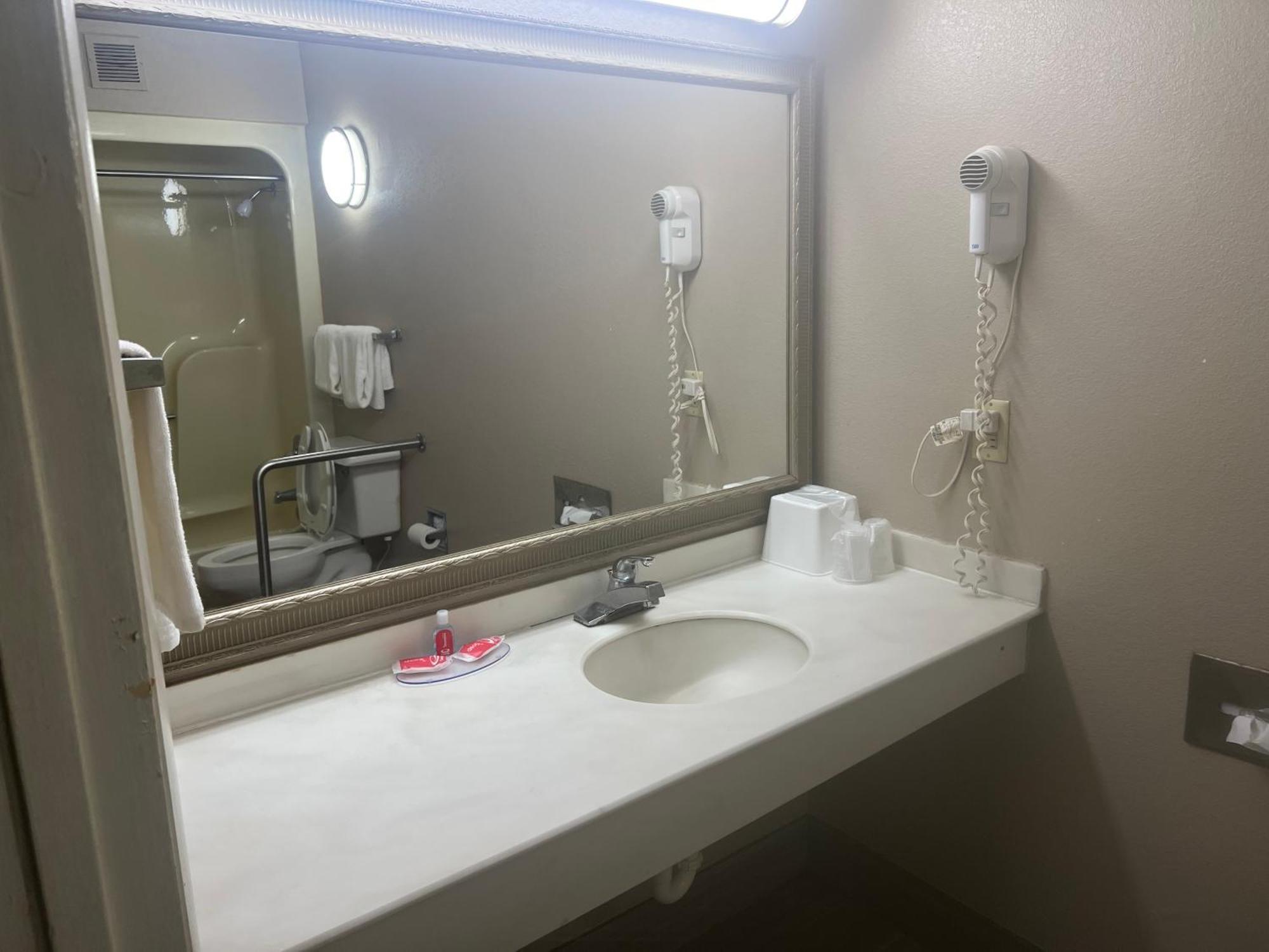 Econo Lodge Флоренс Екстер'єр фото